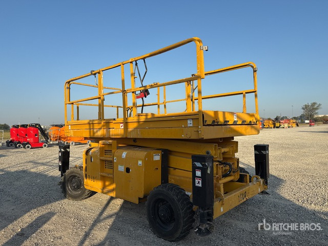 2007 Haulotte H12SX Diesel (Inoperable) Scissor Lift - رافعات مقصية: صور 3 2007 Haulotte H12SX Diesel (Inoperable) Scissor Lift - رافعات مقصية: صور 3