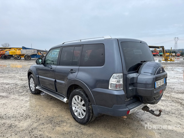 2007 Mitsubishi Pajero Pickup - شاحنة البيك أب: صور 2 2007 Mitsubishi Pajero Pickup - شاحنة البيك أب: صور 2