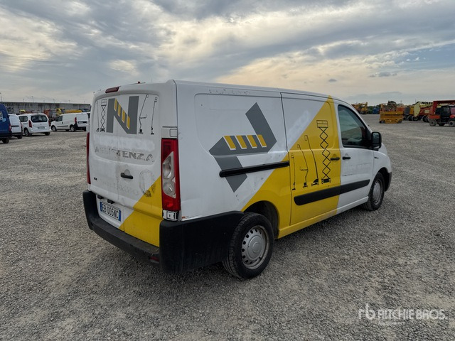 2009 Fiat Scudo Autocarro furgonato - فان المدمجة: صور 3 2009 Fiat Scudo Autocarro furgonato - فان المدمجة: صور 3
