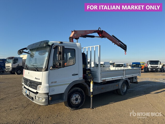 2009 Mercedes-Benz MB 818 K 2009 Fassi F65A.23 2710 kg on 4x2 Flatbed Truck with Crane - شاحنات مسطحة, شاحنة كرين: صور 2 2009 Mercedes-Benz MB 818 K 2009 Fassi F65A.23 2710 kg on 4x2 Flatbed Truck with Crane - شاحنات مسطحة, شاحنة كرين: صور 2