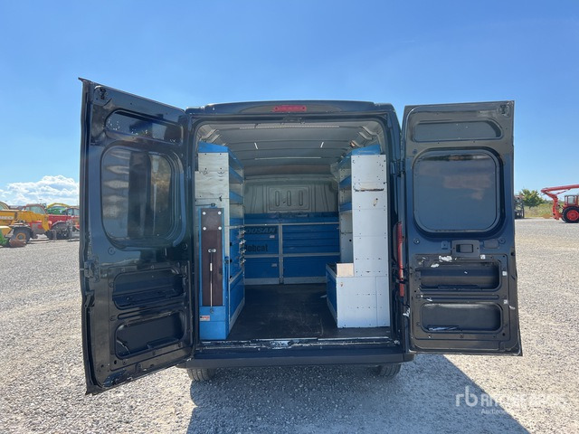 2010 Fiat Ducato 160 Mjt Autocarro furgonato - فان: صور 4 2010 Fiat Ducato 160 Mjt Autocarro furgonato - فان: صور 4
