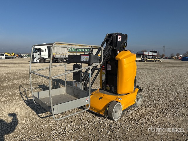 2011 Manitou 100VJRE (Inoperable) Vertical Mast Lift - الرأسي رفع الصاري: صور 1 2011 Manitou 100VJRE (Inoperable) Vertical Mast Lift - الرأسي رفع الصاري: صور 1