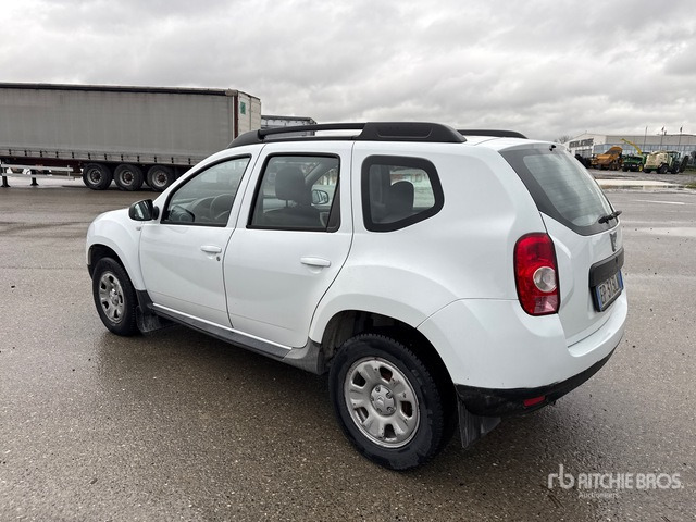2012 Dacia Duster SUV - سيارة دفع رباعي: صور 2 2012 Dacia Duster SUV - سيارة دفع رباعي: صور 2