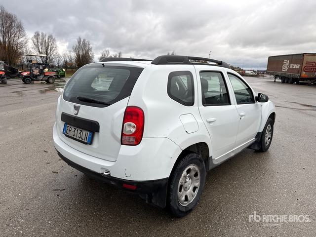 2012 Dacia Duster SUV - سيارة دفع رباعي: صور 3 2012 Dacia Duster SUV - سيارة دفع رباعي: صور 3