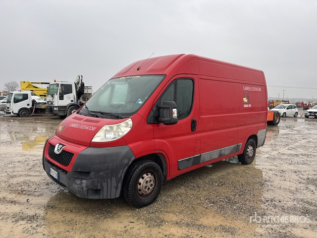 2012 Peugeot Boxer Van Truck - بصندوق مغلق شاحنة: صور 1 2012 Peugeot Boxer Van Truck - بصندوق مغلق شاحنة: صور 1