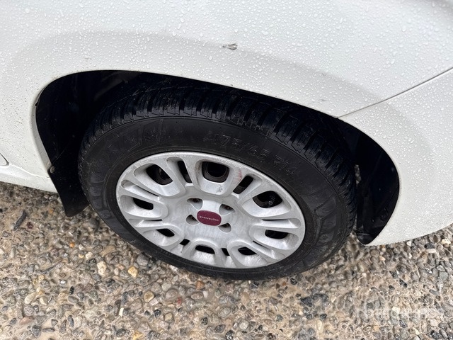 2013 Fiat Panda Automobile - سيارة: صور 4 2013 Fiat Panda Automobile - سيارة: صور 4