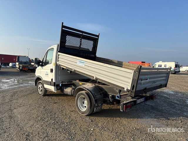 2013 Iveco Daily 35C11 S/A Dump Truck - قلابات: صور 3 2013 Iveco Daily 35C11 S/A Dump Truck - قلابات: صور 3