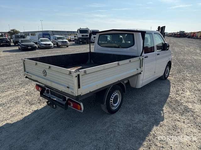 2014 Volkswagen Transporter Crew Cab Flatbed Truck - الشاحنات الصغيرة المسطحة: صور 4 2014 Volkswagen Transporter Crew Cab Flatbed Truck - الشاحنات الصغيرة المسطحة: صور 4