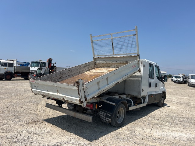 2015 Iveco Daily 35C13 Crew Cab Dump Truck: Light Duty - قلاب صغير: صور 3 2015 Iveco Daily 35C13 Crew Cab Dump Truck: Light Duty - قلاب صغير: صور 3