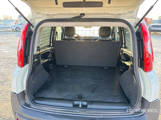 2016 Fiat Panda 1.3 MJT 80CV SES POP Van Truck - بصندوق مغلق شاحنة: صور 4 2016 Fiat Panda 1.3 MJT 80CV SES POP Van Truck - بصندوق مغلق شاحنة: صور 4