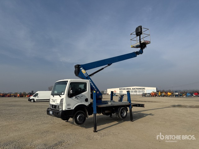 2016 Nissan 2016 Socage T318 18 m on Bucket Truck - مصاعد الازدهار محمولة على شاحنة: صور 2 2016 Nissan 2016 Socage T318 18 m on Bucket Truck - مصاعد الازدهار محمولة على شاحنة: صور 2