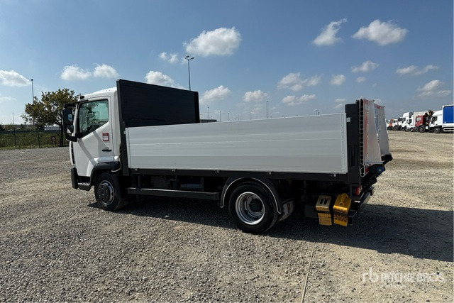 2016 Renault D75.180 4x2 Flatbed Truck - شاحنات مسطحة: صور 1 2016 Renault D75.180 4x2 Flatbed Truck - شاحنات مسطحة: صور 1