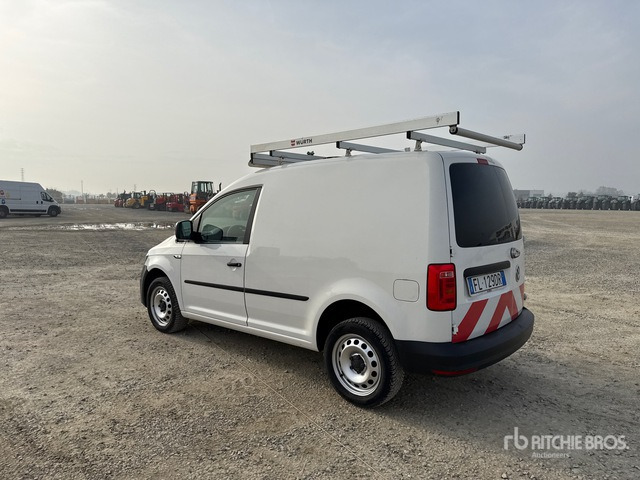 2017 Volkswagen Caddy Van Truck - بصندوق مغلق شاحنة: صور 3 2017 Volkswagen Caddy Van Truck - بصندوق مغلق شاحنة: صور 3