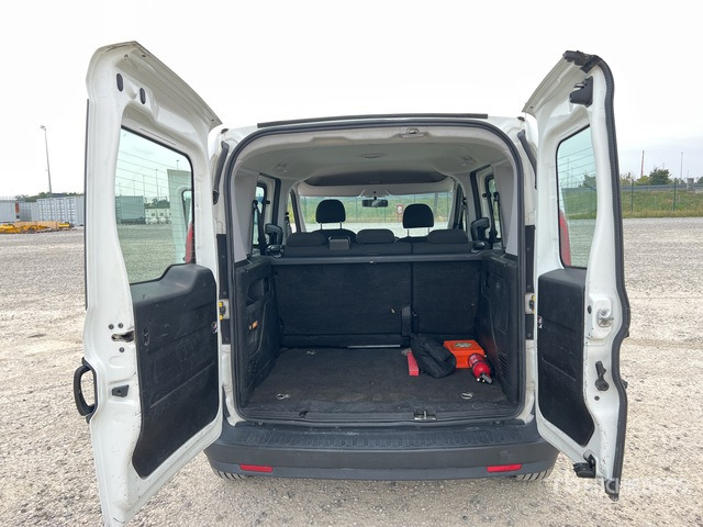 2018 Fiat Doblo CARGO COMBI 1.3 MJT 16V SX N1 Van Truck - فان المدمجة: صور 5 2018 Fiat Doblo CARGO COMBI 1.3 MJT 16V SX N1 Van Truck - فان المدمجة: صور 5