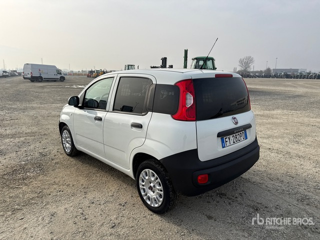 2019 Fiat Panda 1.2 69CV VAN EURO 6DT POP Van Truck - بصندوق مغلق شاحنة: صور 2 2019 Fiat Panda 1.2 69CV VAN EURO 6DT POP Van Truck - بصندوق مغلق شاحنة: صور 2
