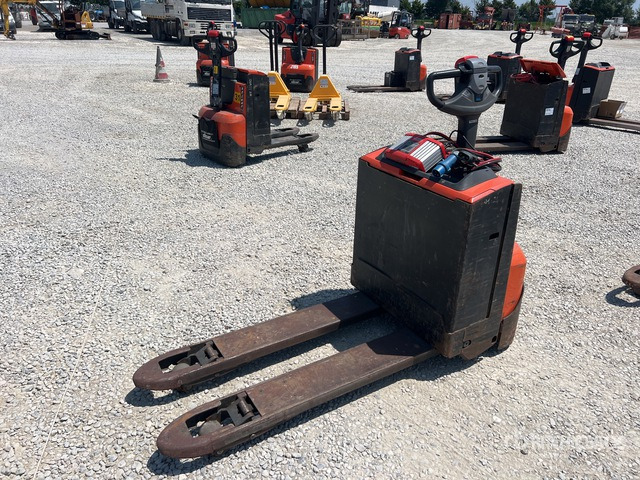 2019 Toyota LWE180 Electric Pallet Jack - معدات الرفع منخفض المستوى: صور 1 2019 Toyota LWE180 Electric Pallet Jack - معدات الرفع منخفض المستوى: صور 1