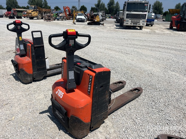 2019 Toyota LWE180 Electric Pallet Jack - معدات الرفع منخفض المستوى: صور 3 2019 Toyota LWE180 Electric Pallet Jack - معدات الرفع منخفض المستوى: صور 3