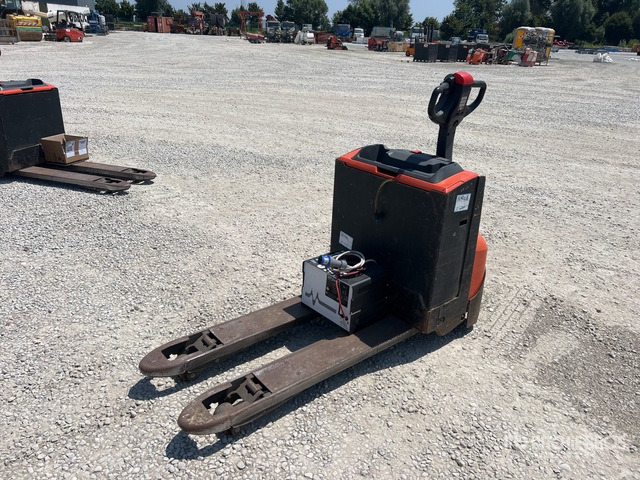 2019 Toyota LWE180 Electric Pallet Jack - معدات الرفع منخفض المستوى: صور 2 2019 Toyota LWE180 Electric Pallet Jack - معدات الرفع منخفض المستوى: صور 2