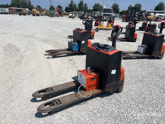 2019 Toyota LWE180 Electric Pallet Jack - معدات الرفع منخفض المستوى: صور 2 2019 Toyota LWE180 Electric Pallet Jack - معدات الرفع منخفض المستوى: صور 2