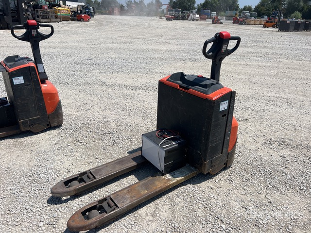 2019 Toyota LWE180 Electric Pallet Jack - معدات الرفع منخفض المستوى: صور 1 2019 Toyota LWE180 Electric Pallet Jack - معدات الرفع منخفض المستوى: صور 1