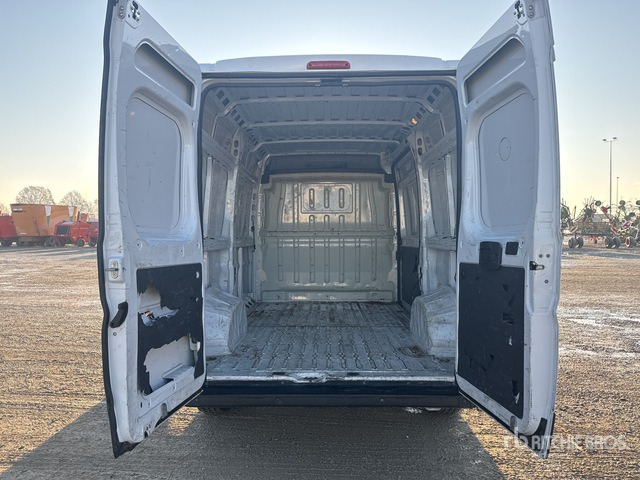 2020 Fiat Ducato 33 MH2 2.3 MULTIJET 120CV E6D-TEMP Van Truck - بصندوق مغلق شاحنة: صور 4 2020 Fiat Ducato 33 MH2 2.3 MULTIJET 120CV E6D-TEMP Van Truck - بصندوق مغلق شاحنة: صور 4