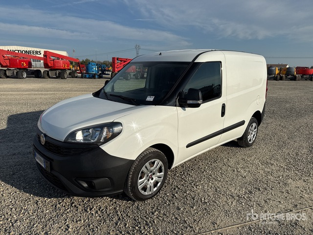 2021 Fiat Doblo CARGO CH1 LOUNGE 1.3 MJET 95CV ... Van Truck - فان المدمجة: صور 1 2021 Fiat Doblo CARGO CH1 LOUNGE 1.3 MJET 95CV ... Van Truck - فان المدمجة: صور 1