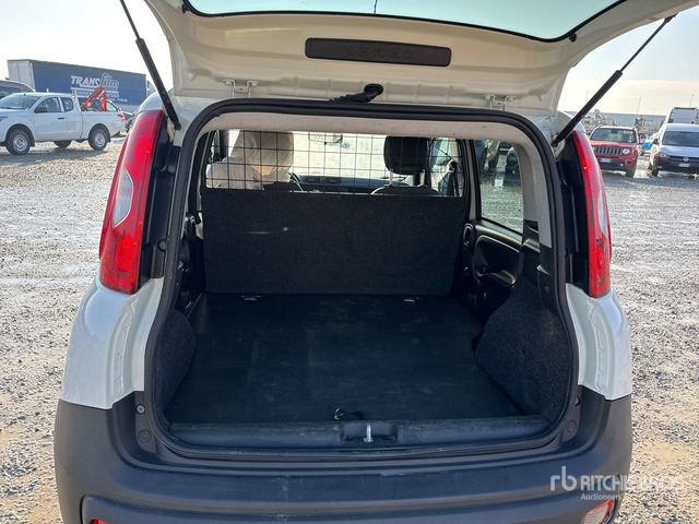 2021 Fiat Panda 900CC 85CV VAN E6D SeS 4X4 2P Van Truck - بصندوق مغلق شاحنة: صور 4 2021 Fiat Panda 900CC 85CV VAN E6D SeS 4X4 2P Van Truck - بصندوق مغلق شاحنة: صور 4