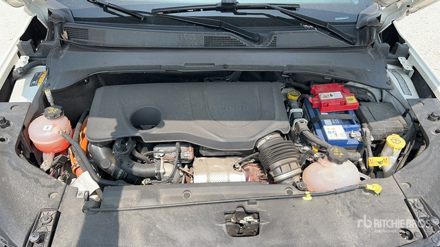 2021 Jeep Compass 1.3 T4 PHEV 190CV LIMITED 4XE SUV - سيارة دفع رباعي: صور 5 2021 Jeep Compass 1.3 T4 PHEV 190CV LIMITED 4XE SUV - سيارة دفع رباعي: صور 5