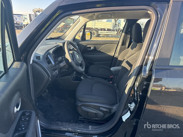 2021 Jeep Renegade 1.3 T4 PHEV 190CV LIMITED 4XE AUTO SUV - سيارة دفع رباعي: صور 5 2021 Jeep Renegade 1.3 T4 PHEV 190CV LIMITED 4XE AUTO SUV - سيارة دفع رباعي: صور 5