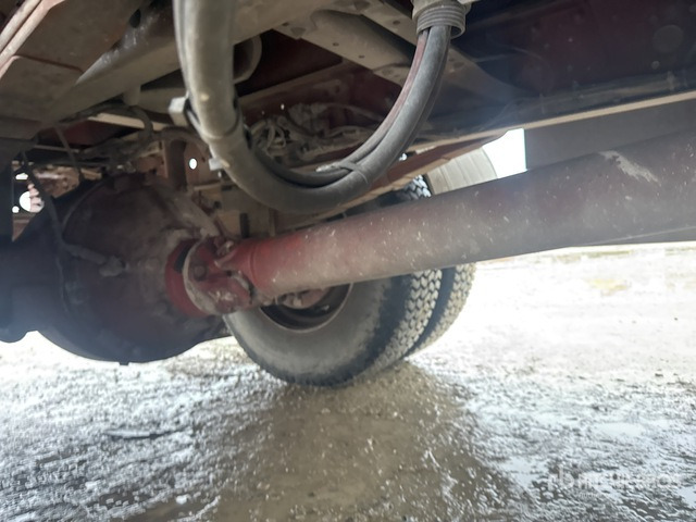 2022 Iveco Eurocargo 35 Bonfiglioli P10200L on 4x2 Dump Truck with Crane - قلابات: صور 5 2022 Iveco Eurocargo 35 Bonfiglioli P10200L on 4x2 Dump Truck with Crane - قلابات: صور 5