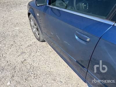 سيارة AUDI A4 AVANT 2.0 TDI Full S-line interior/ex ...: صور 12