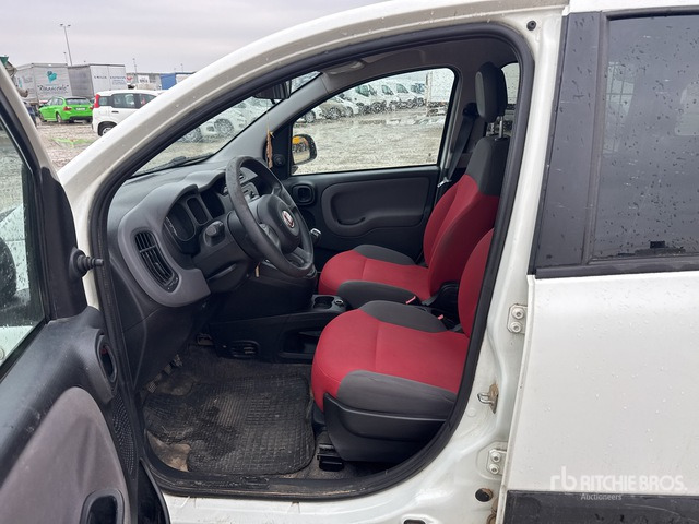 Fiat Panda Automobile - بصندوق مغلق شاحنة: صور 4 Fiat Panda Automobile - بصندوق مغلق شاحنة: صور 4