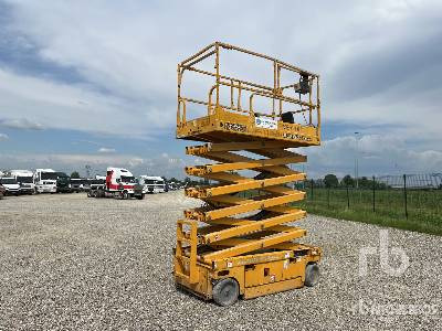 HAULOTTE COMPACT 14 Electric - رافعات مقصية: صور 4 HAULOTTE COMPACT 14 Electric - رافعات مقصية: صور 4