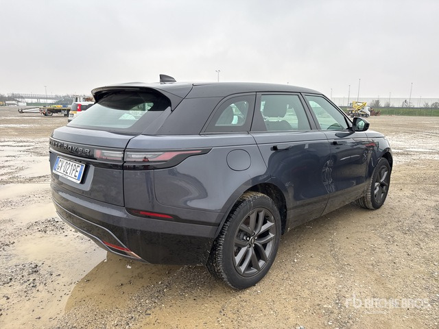 Land Rover Range Rover Velar SUV - سيارة دفع رباعي: صور 3 Land Rover Range Rover Velar SUV - سيارة دفع رباعي: صور 3