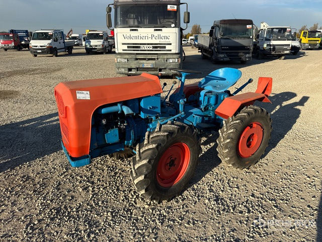 Pierre Utility Tractor - جرار صغير: صور 1 Pierre Utility Tractor - جرار صغير: صور 1