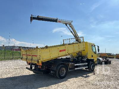 RENAULT MIDLUM 210 Bonfiglioli P5000L on 4x2 - قلابات, شاحنة كرين: صور 3 RENAULT MIDLUM 210 Bonfiglioli P5000L on 4x2 - قلابات, شاحنة كرين: صور 3