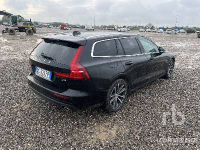 VOLVO V60 SW D3 AUTO MOMENTUM BUSINESS PRO N1 - سيارة: صور 3 VOLVO V60 SW D3 AUTO MOMENTUM BUSINESS PRO N1 - سيارة: صور 3