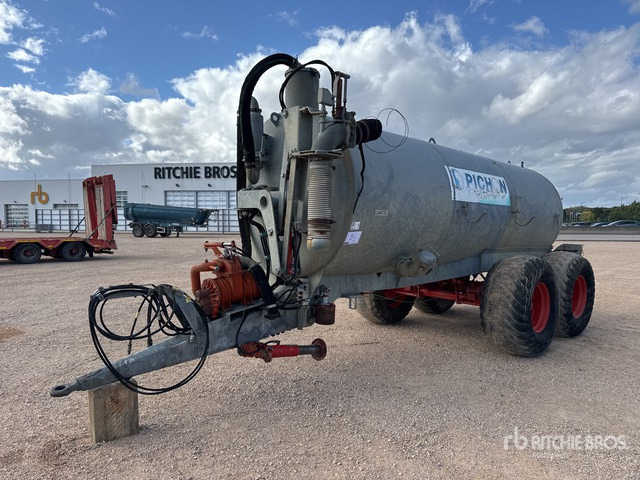 1996 Pichon TCI10 Liquid T/A Tonne A Lisier 2 Essieux Liquid Manure Spreader - صهريج السماد السائل: صور 1 1996 Pichon TCI10 Liquid T/A Tonne A Lisier 2 Essieux Liquid Manure Spreader - صهريج السماد السائل: صور 1