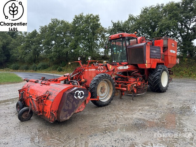 1998 Matrot M41H Self-Propelled 6 Row Machine A ... Sugar Beet Harvester - حصادة البنجر: صور 1 1998 Matrot M41H Self-Propelled 6 Row Machine A ... Sugar Beet Harvester - حصادة البنجر: صور 1