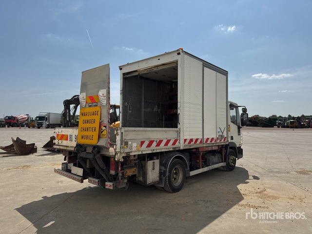 2003 Iveco Eurocargo 100E17 4x2 Camion Porte-Conteneur 4x2 Container Truck - بصندوق مغلق شاحنة: صور 4 2003 Iveco Eurocargo 100E17 4x2 Camion Porte-Conteneur 4x2 Container Truck - بصندوق مغلق شاحنة: صور 4