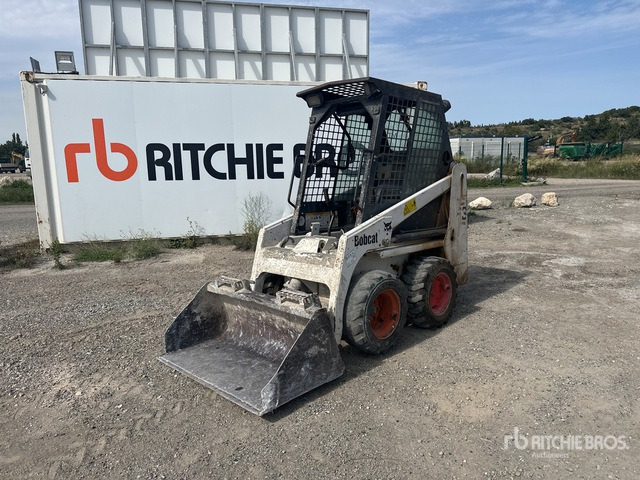 2005 Bobcat 463 Chargeuse Compacte Skid Steer Loader - شيول صغير: صور 2 2005 Bobcat 463 Chargeuse Compacte Skid Steer Loader - شيول صغير: صور 2