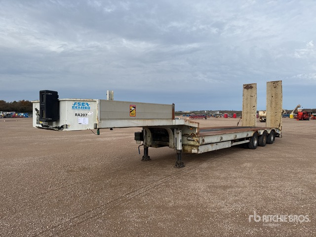 2006 Asca Demic Tri/A Semi-Remorque Porte-Engin ... Lowboy Trailer - عربة مسطحة منخفضة مقطورة: صور 1 2006 Asca Demic Tri/A Semi-Remorque Porte-Engin ... Lowboy Trailer - عربة مسطحة منخفضة مقطورة: صور 1