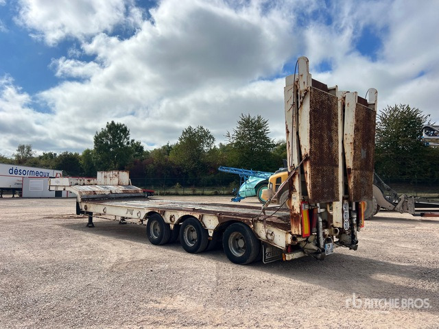 2008 Castera 3SS34T Remorque Porte-Engins 3 Essieux ... Lowboy Trailer - عربة مسطحة منخفضة نصف مقطورة: صور 3 2008 Castera 3SS34T Remorque Porte-Engins 3 Essieux ... Lowboy Trailer - عربة مسطحة منخفضة نصف مقطورة: صور 3