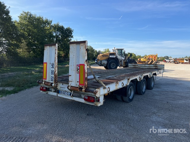 2008 Louault Tri/A Remorque Porte-Engins 3 E ... Lowboy Trailer - شاحنة نقل سيارات مقطورة: صور 4 2008 Louault Tri/A Remorque Porte-Engins 3 E ... Lowboy Trailer - شاحنة نقل سيارات مقطورة: صور 4