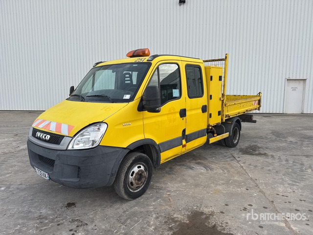 2011 Iveco 35C13 4x2 Camion Benne S/A Dump Truck - قلاب صغير, الشاحنات الصغيرة كابينة مزدوجة: صور 1 2011 Iveco 35C13 4x2 Camion Benne S/A Dump Truck - قلاب صغير, الشاحنات الصغيرة كابينة مزدوجة: صور 1