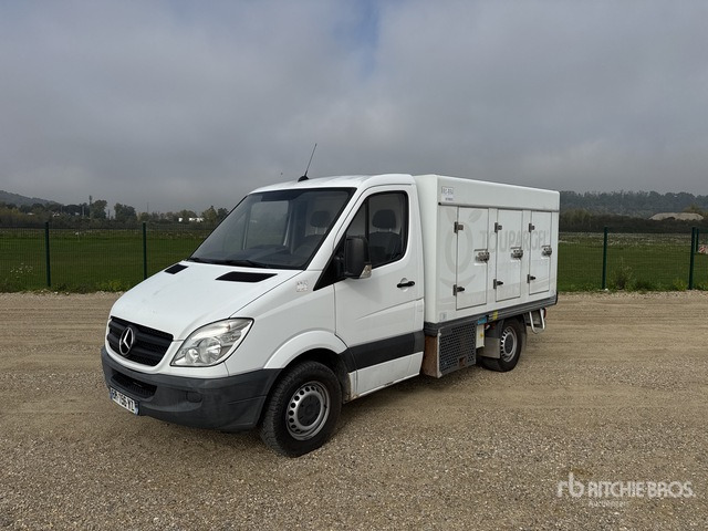 2011 Mercedes-Benz Sprinter 4x2 Camion Frigorifique 4x2 Refrigerated Truck - مبردة شاحنة: صور 1 2011 Mercedes-Benz Sprinter 4x2 Camion Frigorifique 4x2 Refrigerated Truck - مبردة شاحنة: صور 1