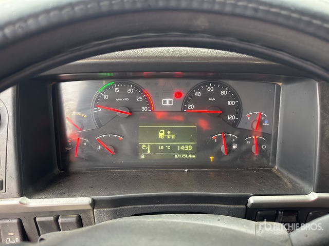 2011 Volvo FM450 4x2 Tracteur Routier S/A Sleeper Truck Tractor - شاحنة جرار: صور 2 2011 Volvo FM450 4x2 Tracteur Routier S/A Sleeper Truck Tractor - شاحنة جرار: صور 2