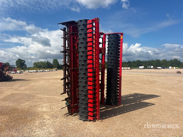 2012 Kverneland NG-S 101 F35 6 m 3-Point Herse Rotative Power Harrow - مسلفة القوة: صور 3 2012 Kverneland NG-S 101 F35 6 m 3-Point Herse Rotative Power Harrow - مسلفة القوة: صور 3