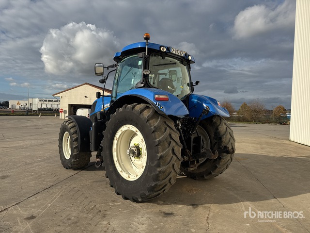 2012 New Holland T7.210 sw 4x4 Tracteur Agricole 4WD Tractor - جرار: صور 2 2012 New Holland T7.210 sw 4x4 Tracteur Agricole 4WD Tractor - جرار: صور 2