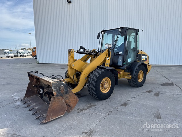 2013 Cat 906H2 Chargeuse Sur Pneus Wheel Loader - اللودر بعجل: صور 2 2013 Cat 906H2 Chargeuse Sur Pneus Wheel Loader - اللودر بعجل: صور 2